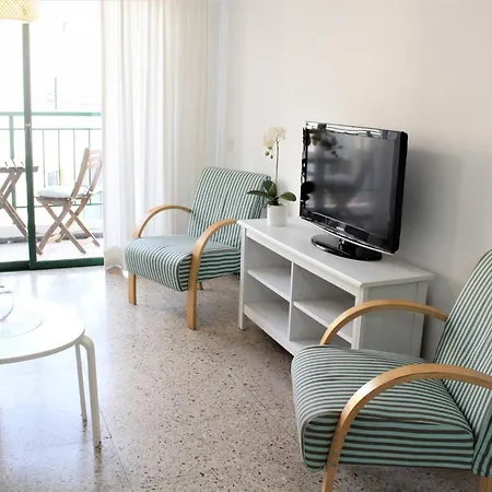 3 Bd By The Sea Apartment *