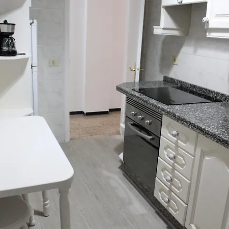 Apartment 3 Bd By The Sea