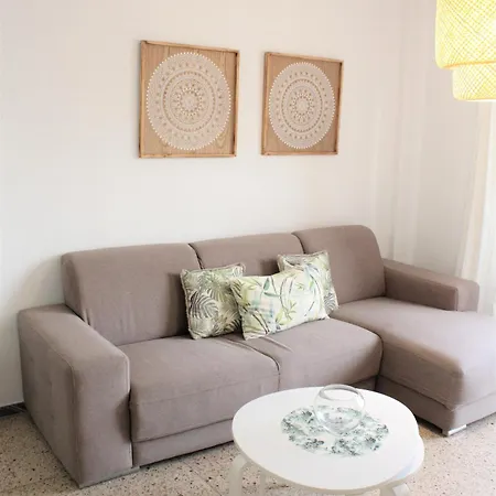 Apartment 3 Bd By The Sea *
